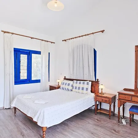 Mandola Rosa فيلة Prodromi