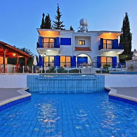 Mandola Rosa فيلة Prodromi