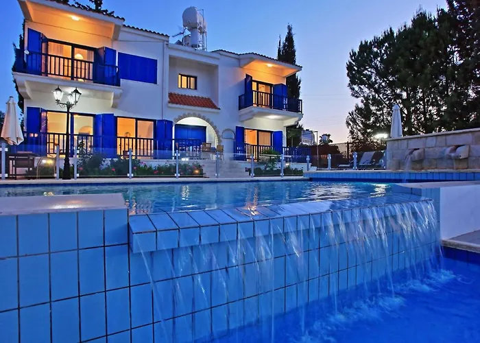 Mandola Rosa Villa Prodromi